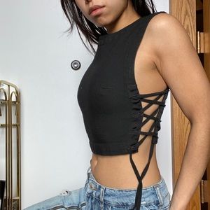 Structure lace up top